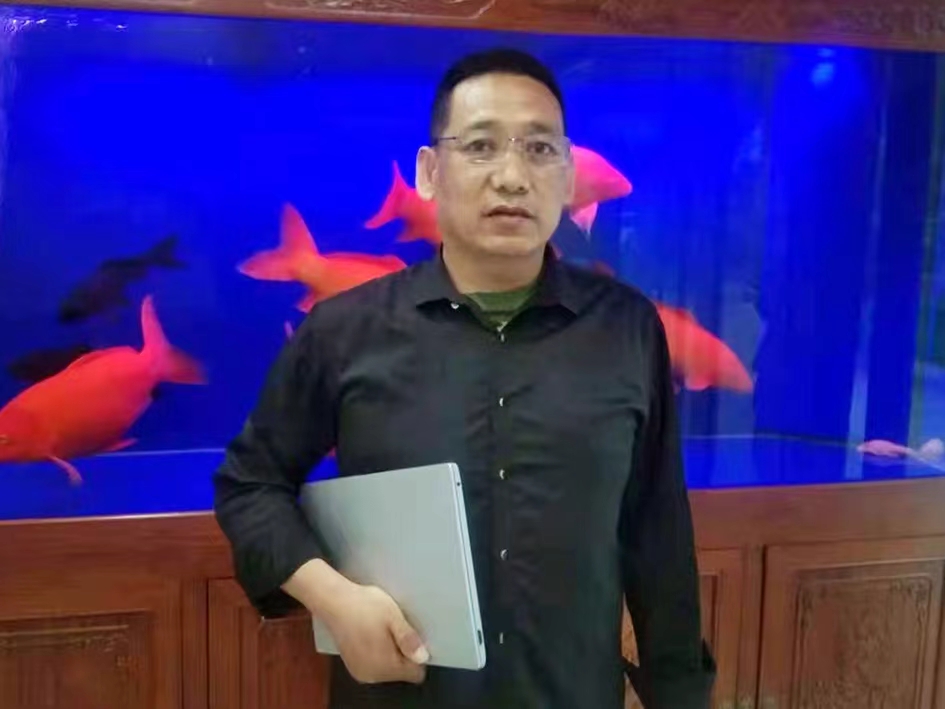 杨林平(图1)